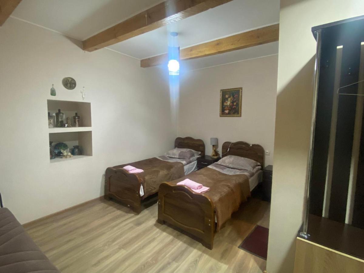 מסטיה Guesthouse Venera מראה חיצוני תמונה