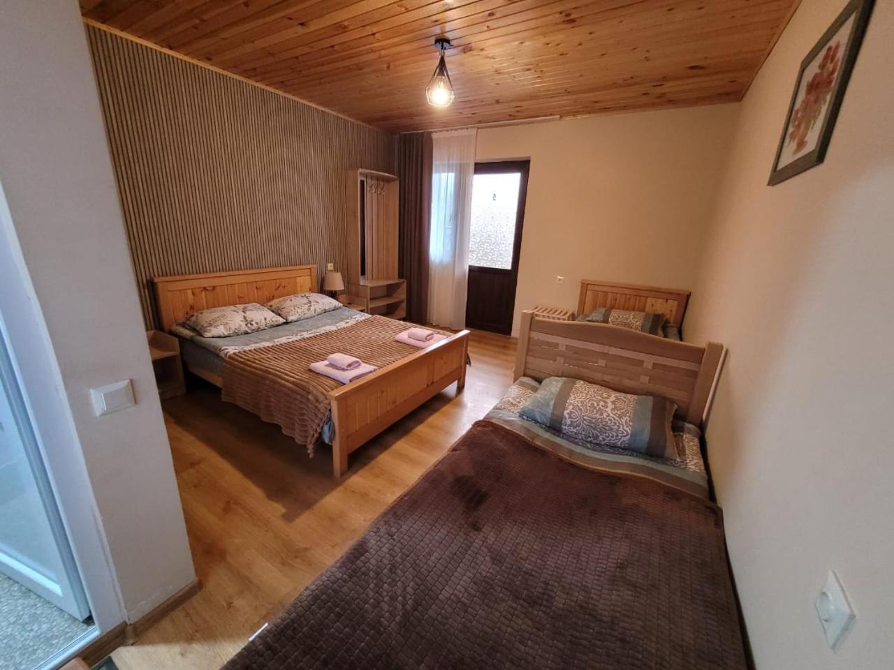 מסטיה Guesthouse Venera מראה חיצוני תמונה