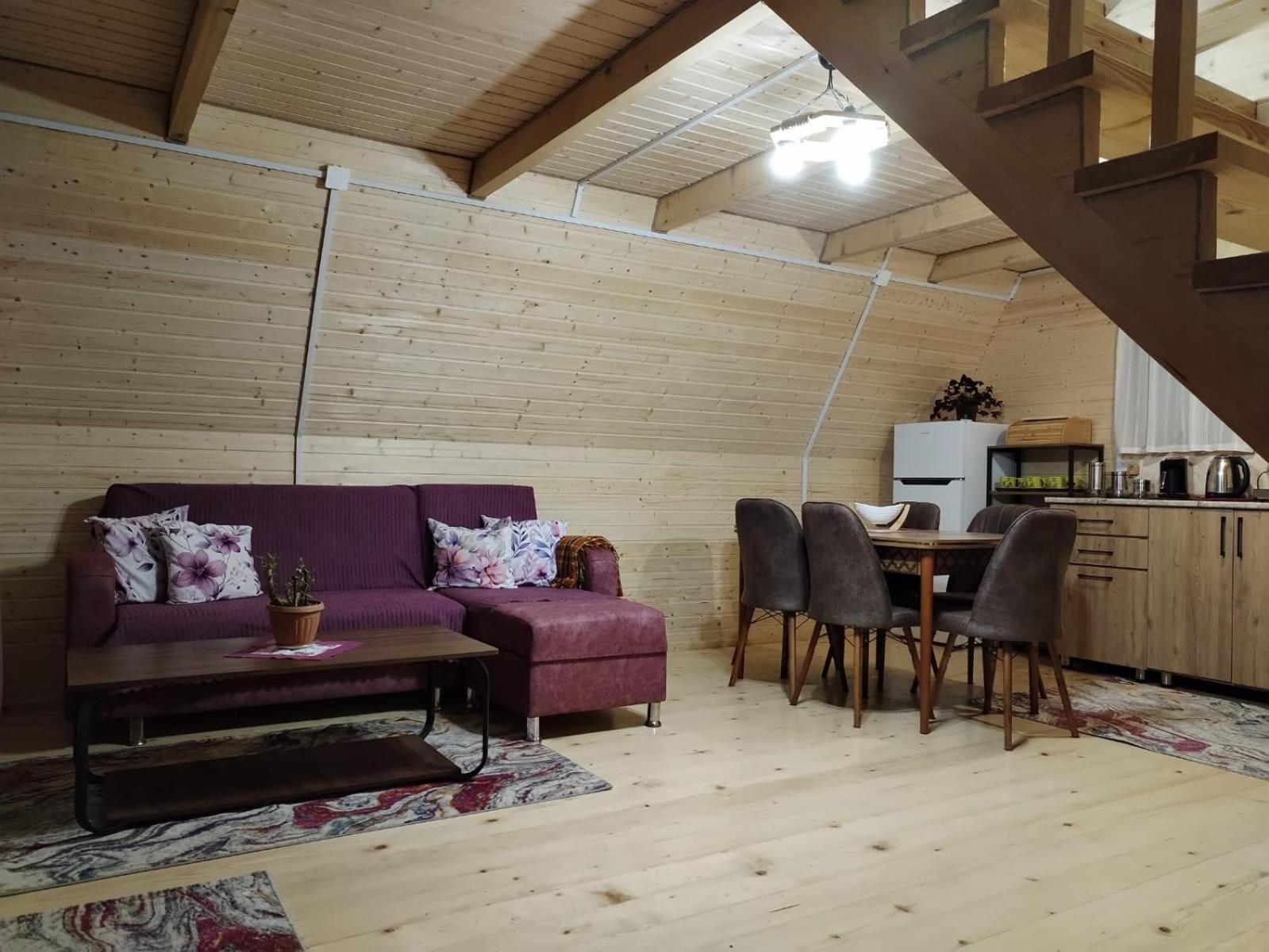 מסטיה Guesthouse Venera מראה חיצוני תמונה