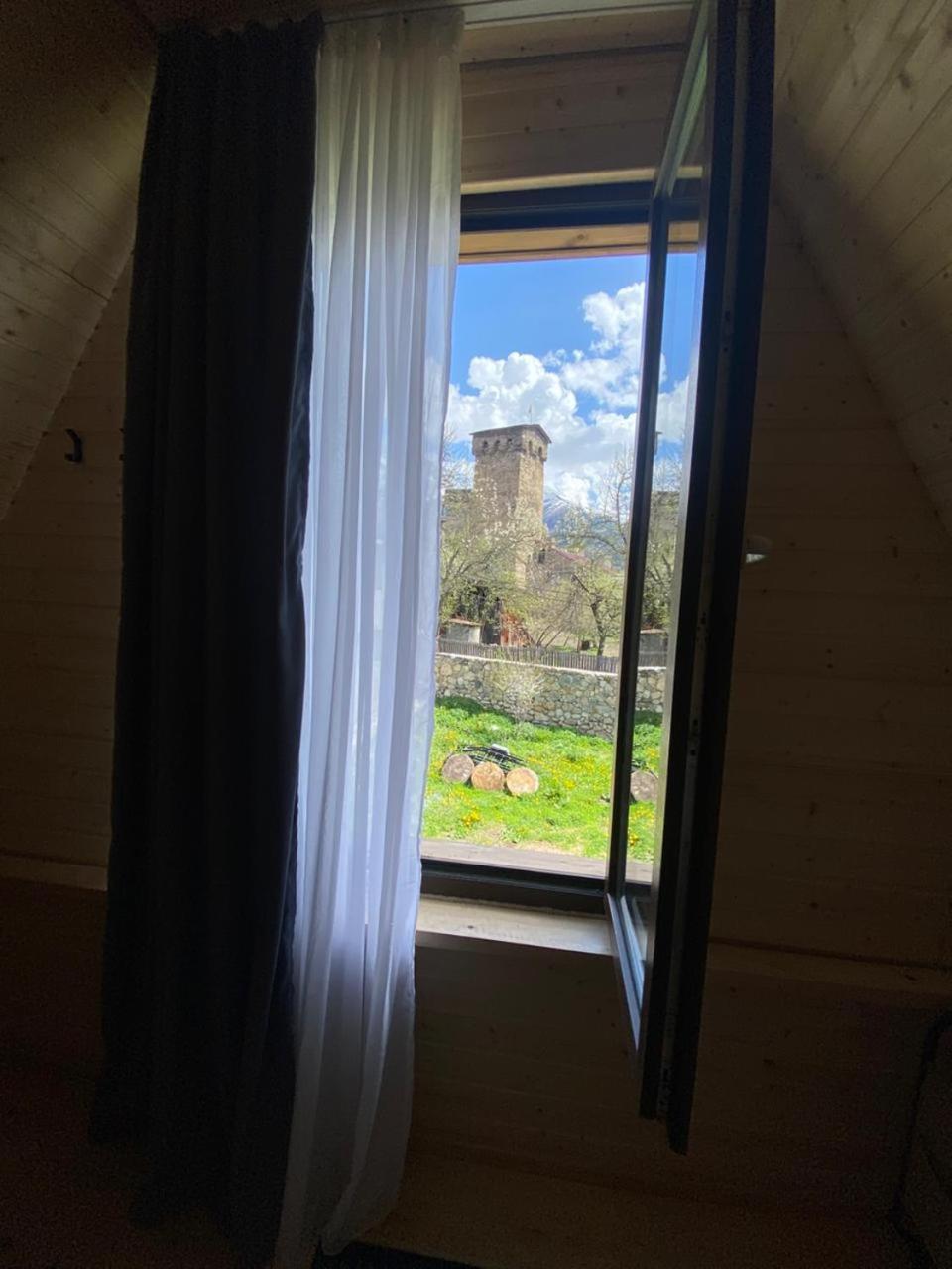 מסטיה Guesthouse Venera מראה חיצוני תמונה