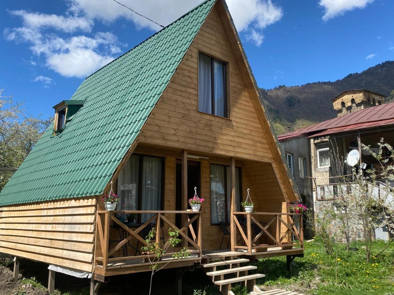 מסטיה Guesthouse Venera מראה חיצוני תמונה
